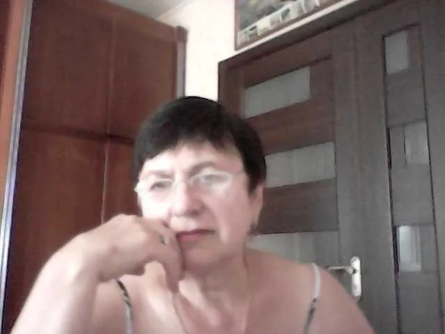 Live sex webcam photo for SweetCherry00 #274460002