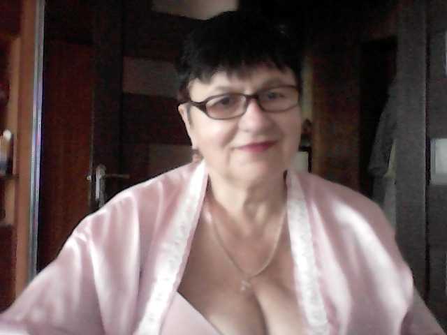 Live sex webcam photo for SweetCherry00 #274709775