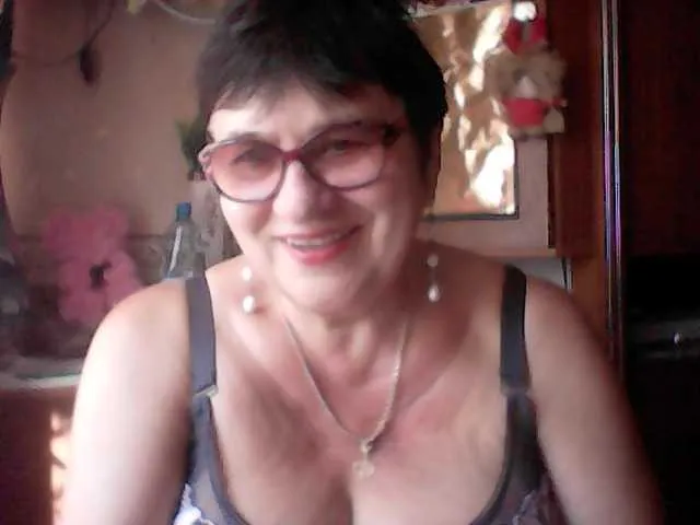 Live sex webcam photo for SweetCherry00 #276334410