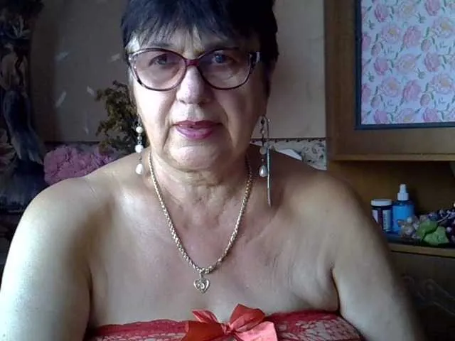 Live sex webcam photo for SweetCherry00 #276367428