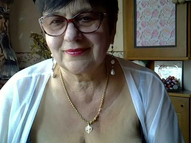 Live sex webcam photo for SweetCherry00 #276424950