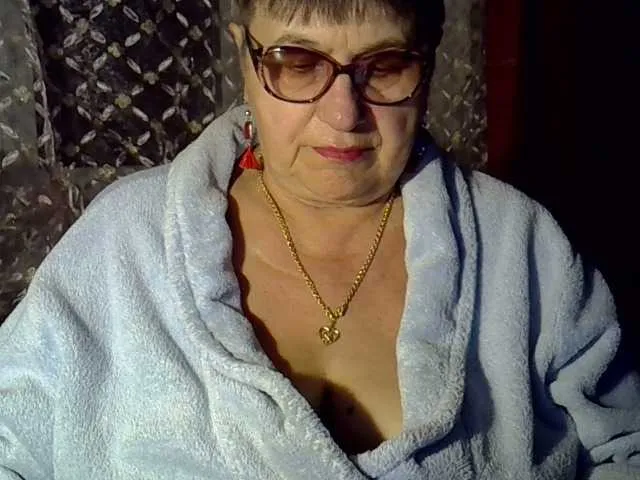 Live sex webcam photo for SweetCherry00 #276461493