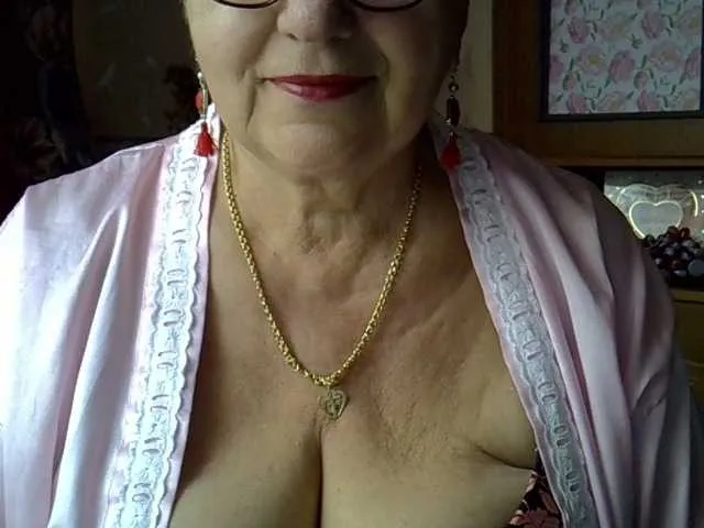 Live sex webcam photo for SweetCherry00 #276480547