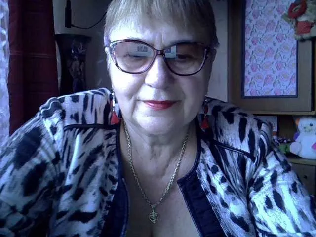 Live sex webcam photo for SweetCherry00 #276570124