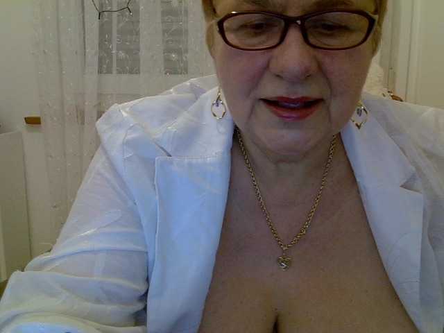 Live sex webcam photo for SweetCherry00 #277097481