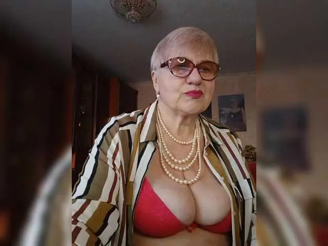 Live sex webcam photo for SweetCherry00 #290479114
