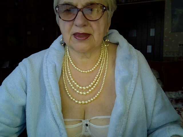 Live sex webcam photo for SweetCherry00 #290833403