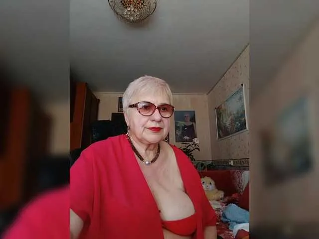 Live sex webcam photo for SweetCherry00 #291192095