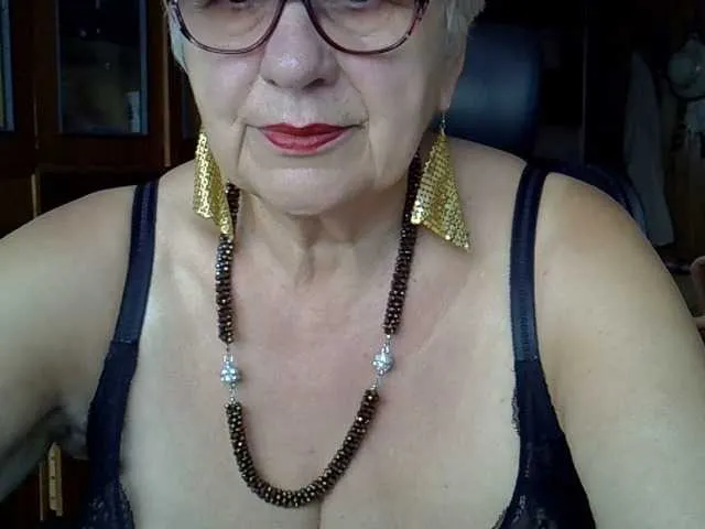 Live sex webcam photo for SweetCherry00 #291803784