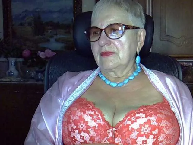 Live sex webcam photo for SweetCherry00 #291861868