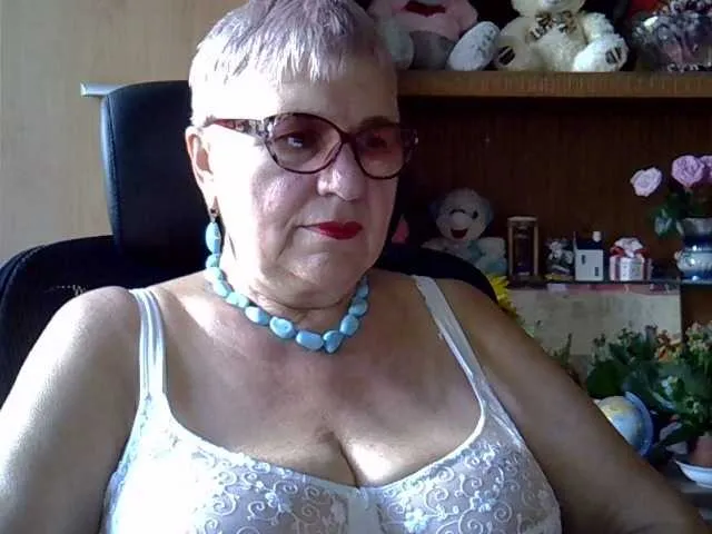 Live sex webcam photo for SweetCherry00 #291884630