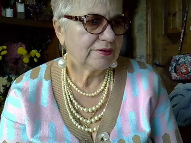 Live sex webcam photo for SweetCherry00 #292113206