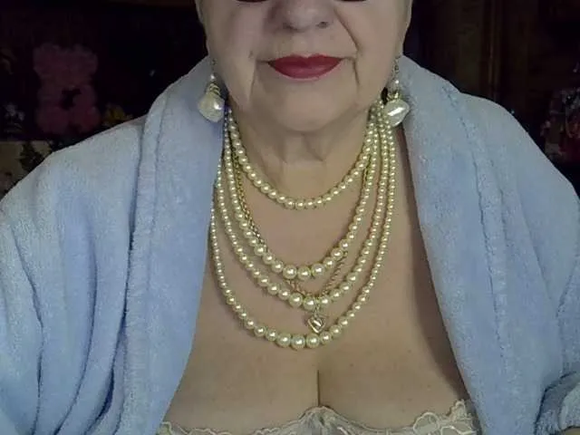 Live sex webcam photo for SweetCherry00 #292253207