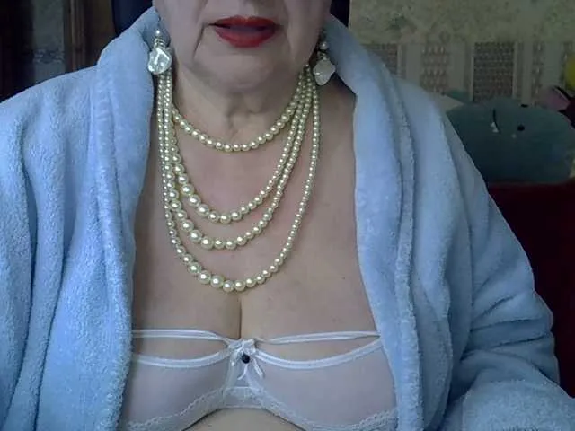 Live sex webcam photo for SweetCherry00 #293316252