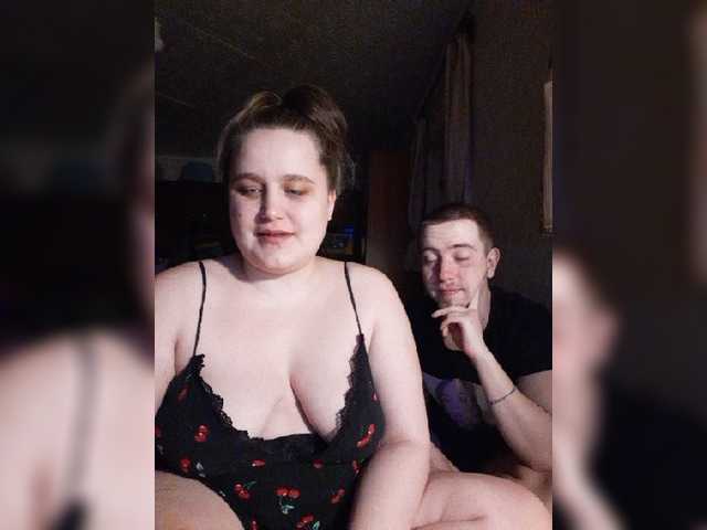 Live sex webcam photo for SweetCouple27 #272425654