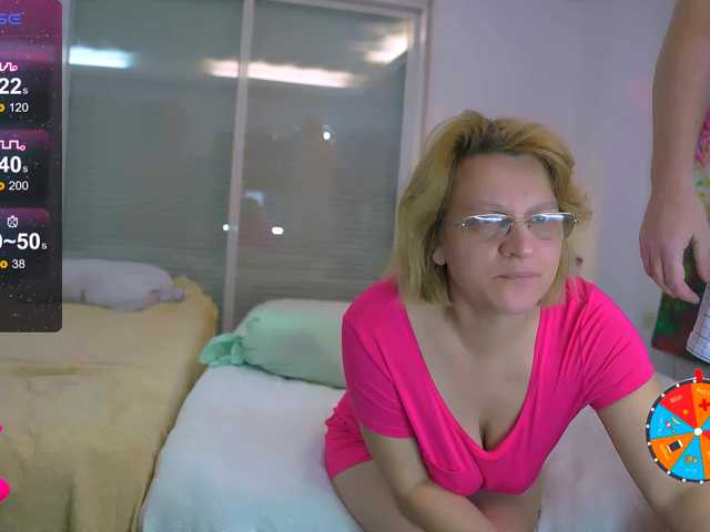 Live sex webcam photo for SweetCupleXL #277093882