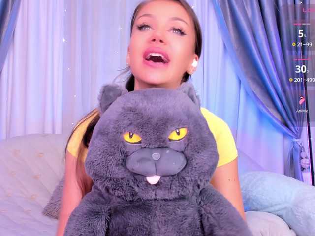 Live sex webcam photo for SweetDabassa #292358938