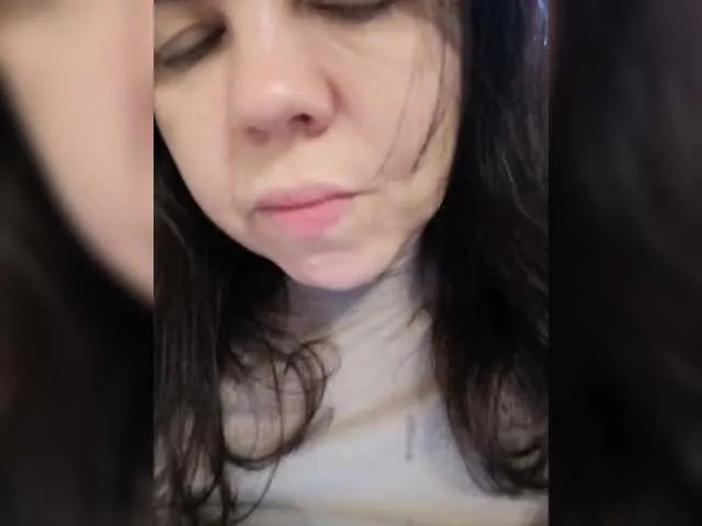 Live sex webcam photo for SweetDimond5 #291604407