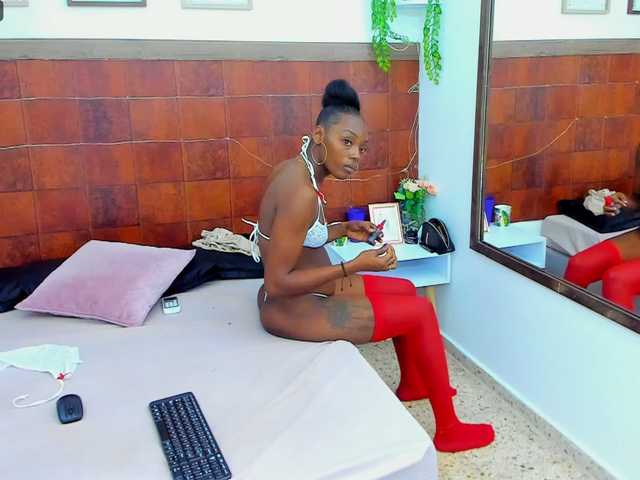 Live sex webcam photo for SweetEbbony #275461374