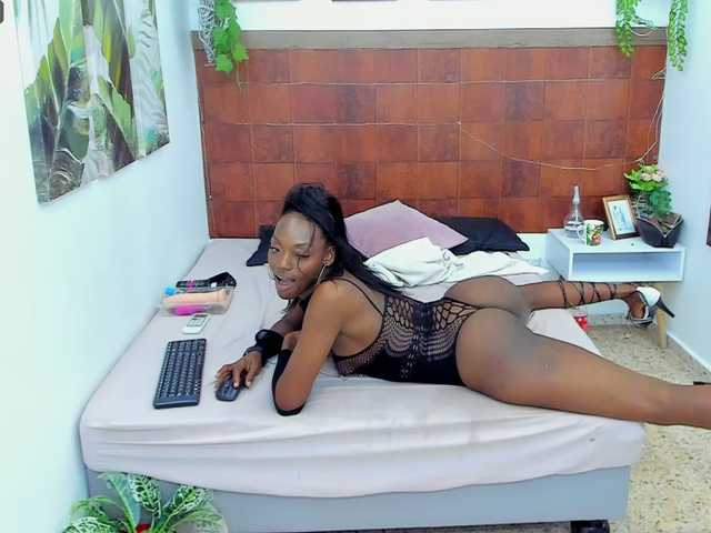 Live sex webcam photo for SweetEbbony #275553766