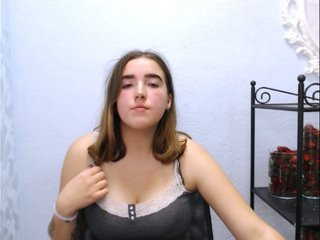 Live sex webcam photo for SweetH0ney #182661224