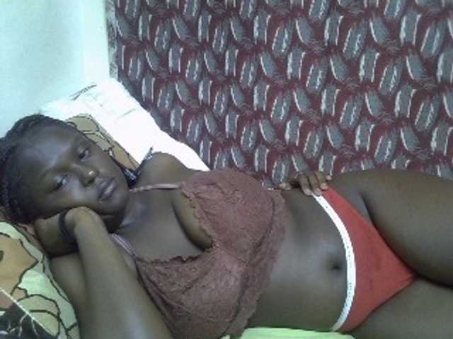 Live sex webcam photo for SweetHive #290523767