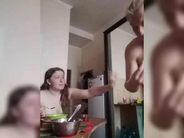 Live sex webcam photo for SweetKitty18 #272016914