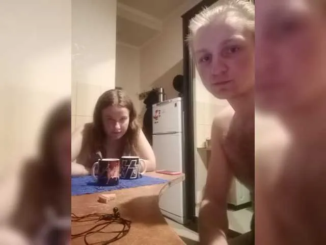 Live sex webcam photo for SweetKitty18 #272034334