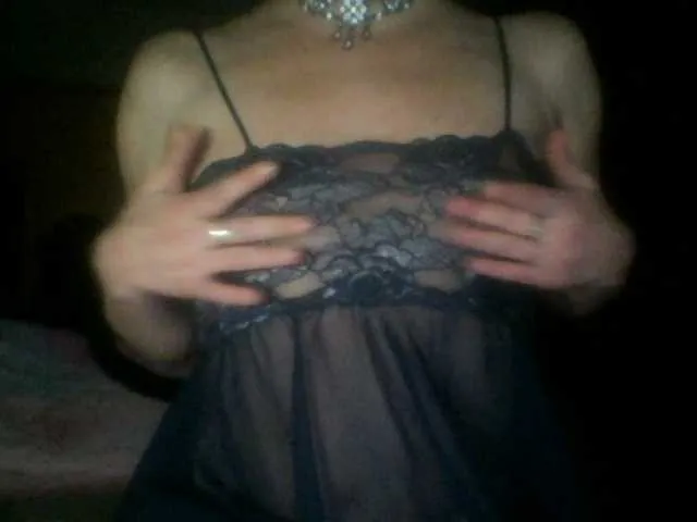 Live sex webcam photo for SweetKitty777 #272426293