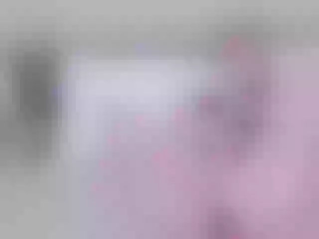 Live sex webcam photo for SweetLady697 #288025523