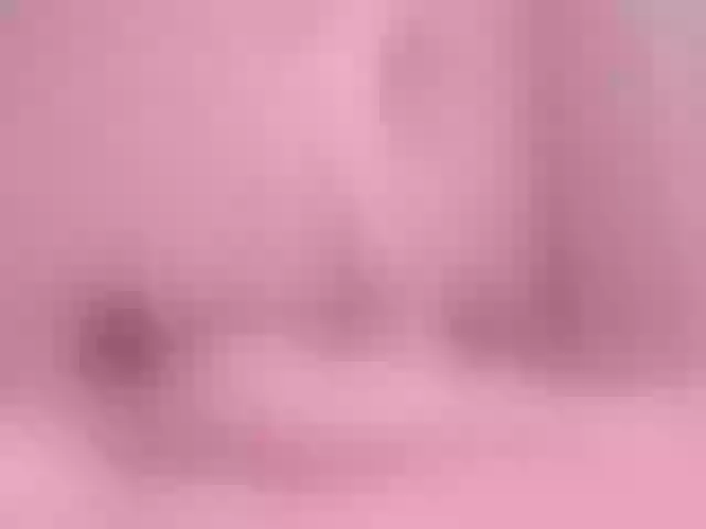 Live sex webcam photo for SweetLady697 #288025559