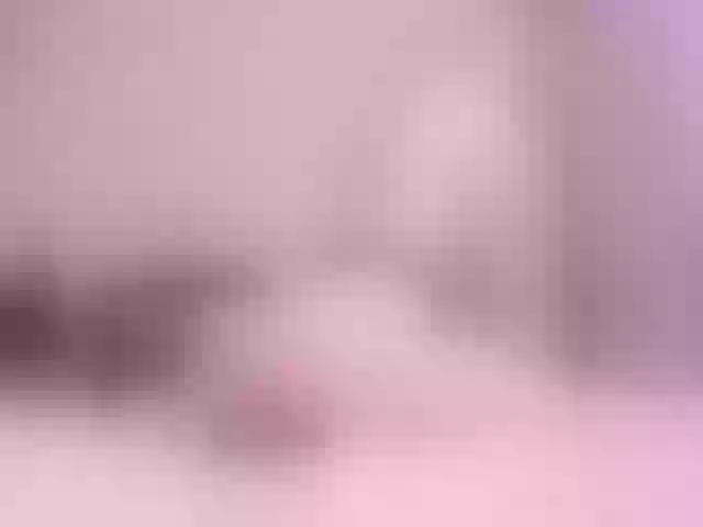 Live sex webcam photo for SweetLady697 #288025585