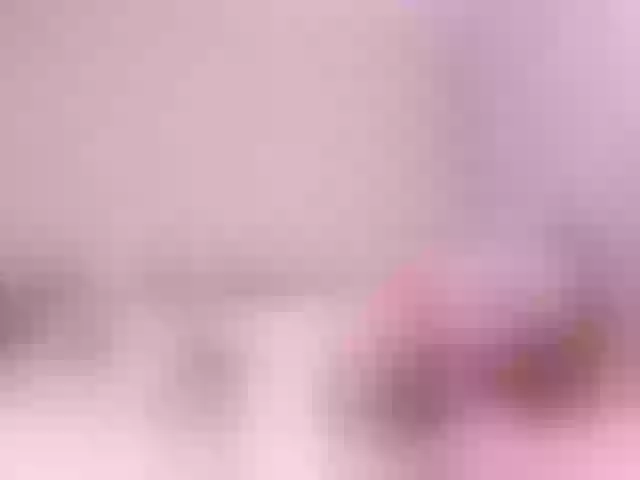 Live sex webcam photo for SweetLady697 #288025604