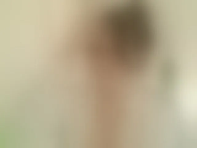 Live sex webcam photo for SweetLilLulu #292747569