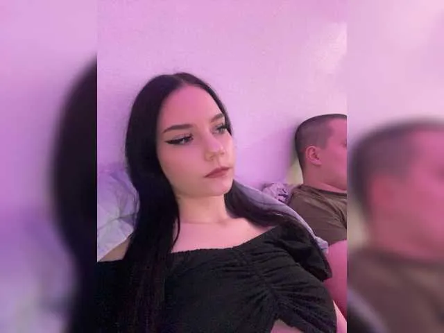 Live sex webcam photo for SweetLolllli #277622453
