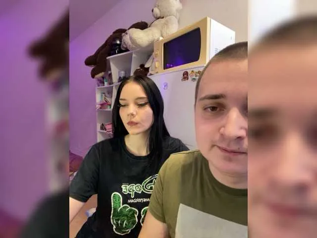 Live sex webcam photo for SweetLolllli #277673095