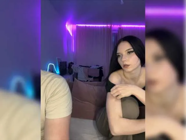 Live sex webcam photo for SweetLolllli #278027379