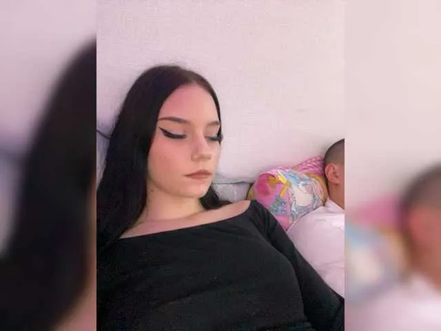 Live sex webcam photo for SweetLolllli #278067017