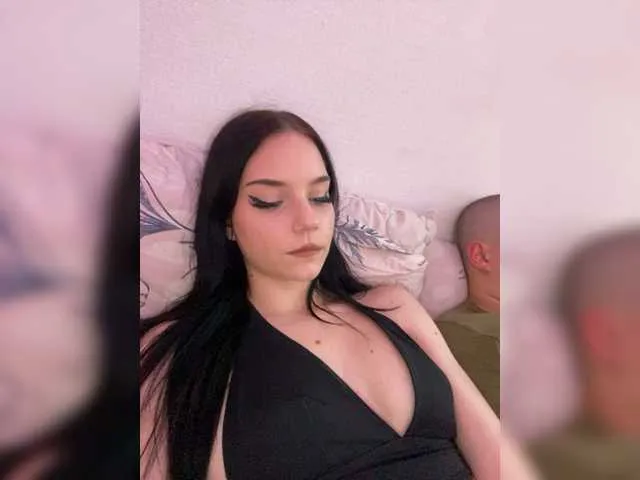 Live sex webcam photo for SweetLolllli #278128923