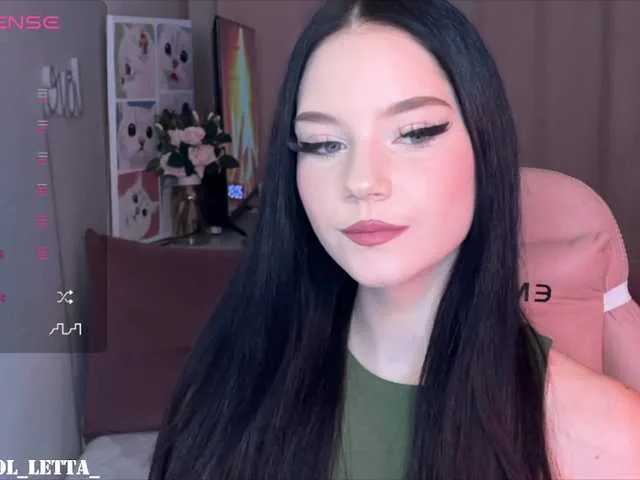 Live sex webcam photo for SweetLolllli #290133377