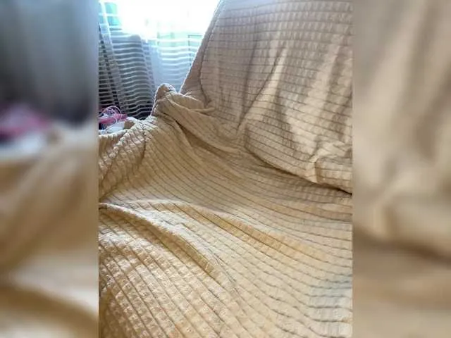 Live sex webcam photo for SweetLoveKiss #291070354