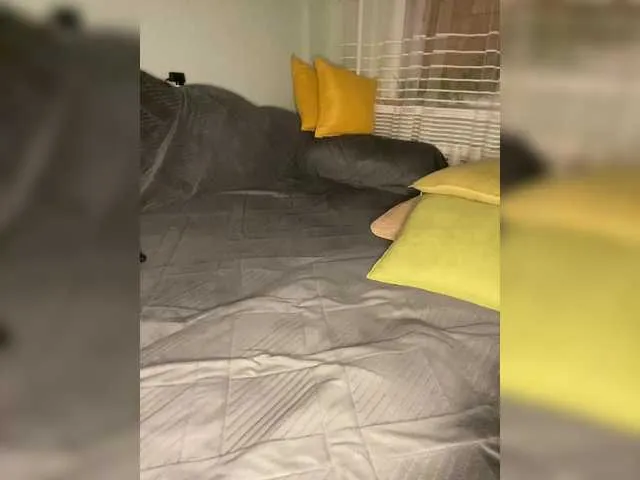 Live sex webcam photo for SweetLoveKiss #291461366