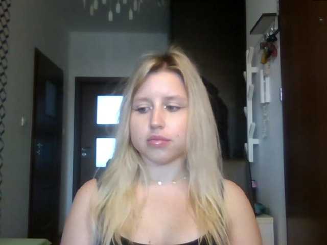 Live sex webcam photo for SweetLustricia #287956386