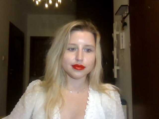 Live sex webcam photo for SweetLustricia #288748009