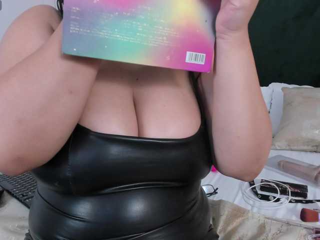 Live sex webcam photo for SweetMavel #277495737