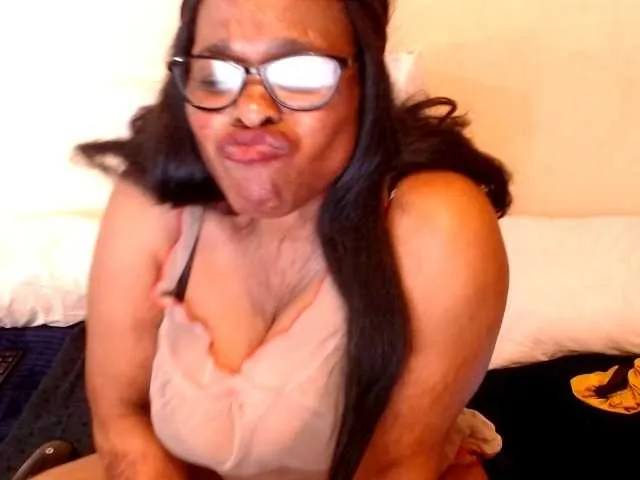 Live sex webcam photo for SweetMellow #275510248