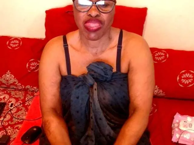Live sex webcam photo for SweetMellow #275684448