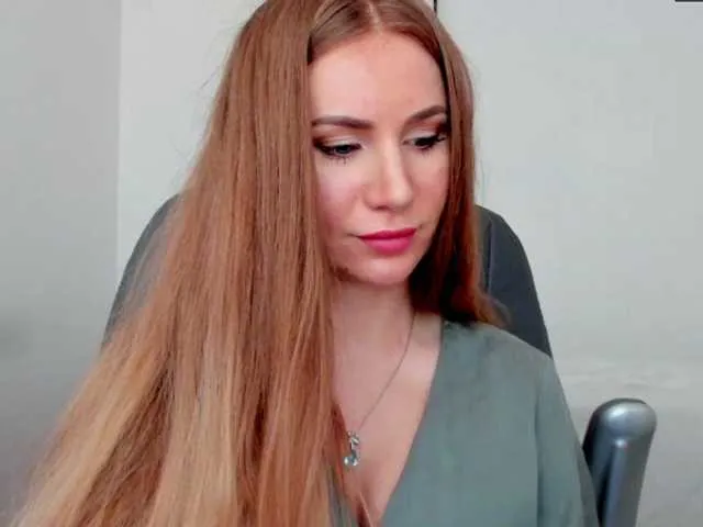Live sex webcam photo for SweetMirande #290825926