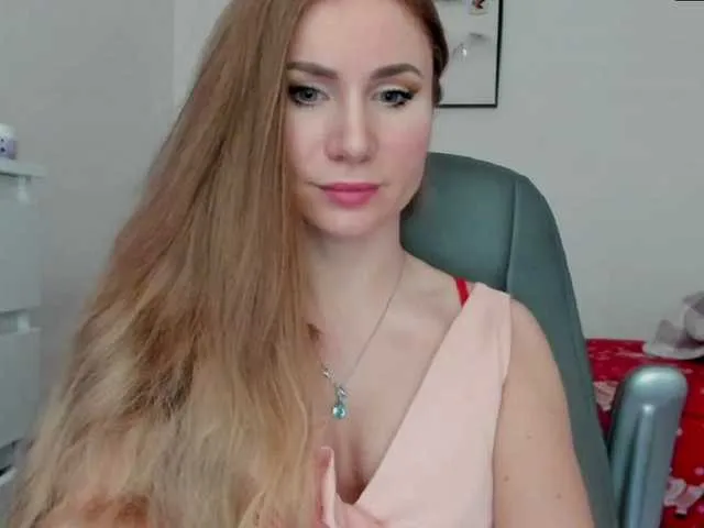 Live sex webcam photo for SweetMirande #290867369
