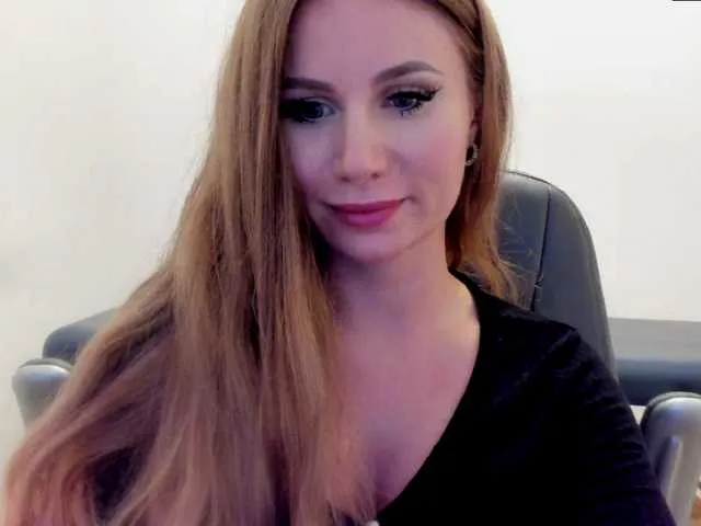 Live sex webcam photo for SweetMirande #291630098
